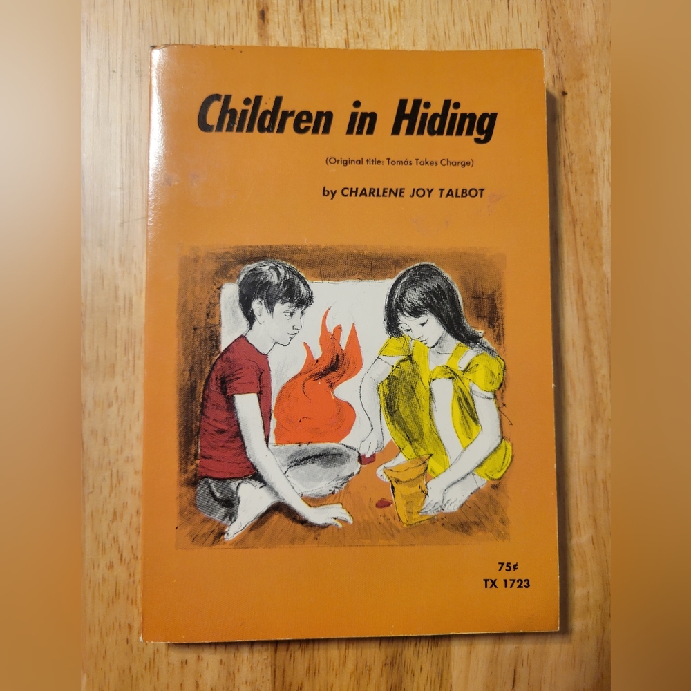 VTG Children in Hiding by Charlene Joy paperback 1st Printing 1971